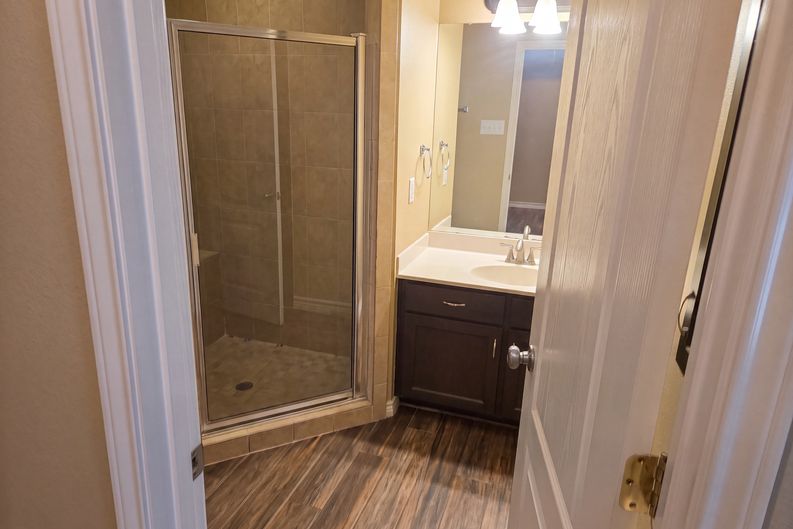 Photo 11 of 18 of 4517 Vanessita Ct, Laredo, TX