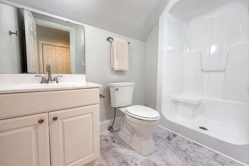 Photo 18 of 21 of 5309 Lancelot Dr, Charlotte, NC