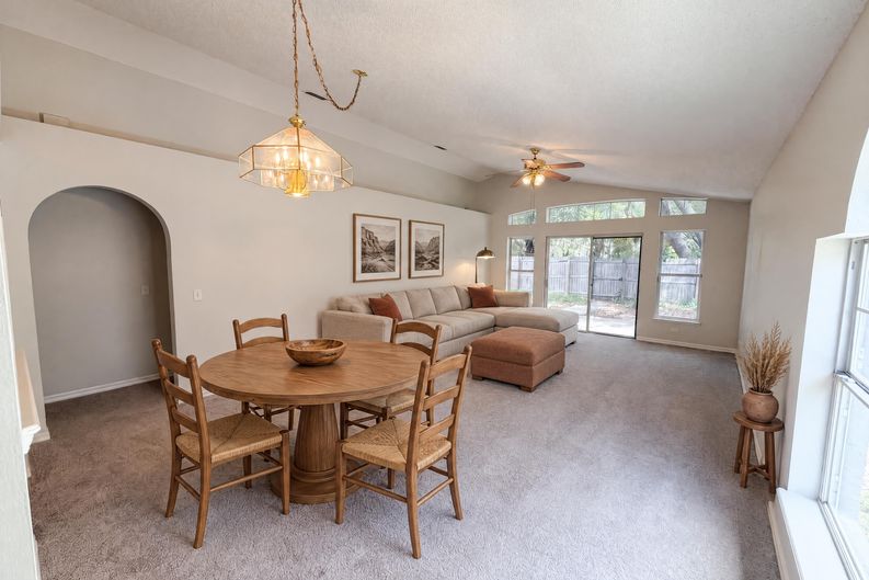 Photo 3 of 20 of 114 Pamala Ct, Sanford, FL