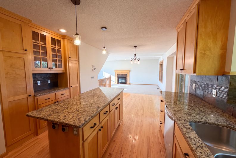 Photo 14 of 25 of 3415 Kaiser Cir, St. Michael, MN
