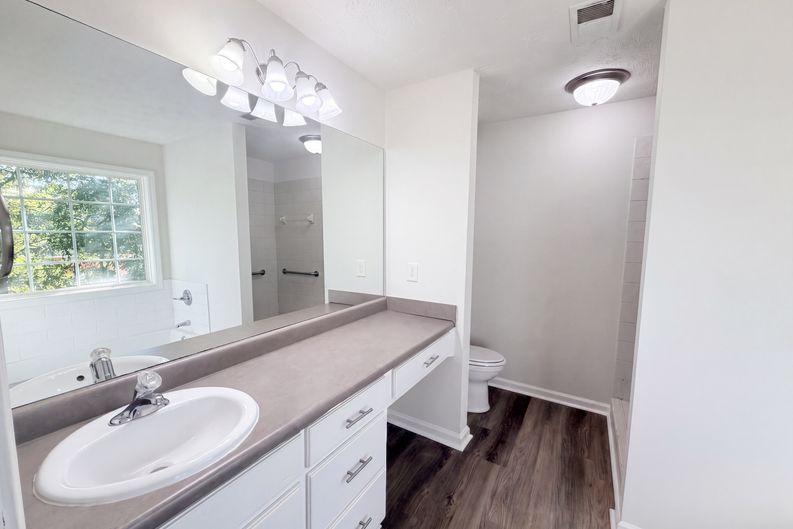 Photo 13 of 24 of 2050 Windfield Dr, Monroe, GA