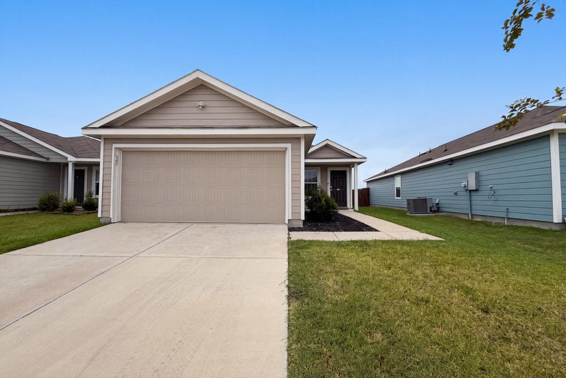 Photo 16 of 20 of 5832 Timber Point Dr, Princeton, TX