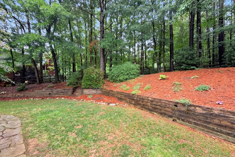 Photo 23 of 27 of 11106 Brush Hollow Rd, Matthews, NC