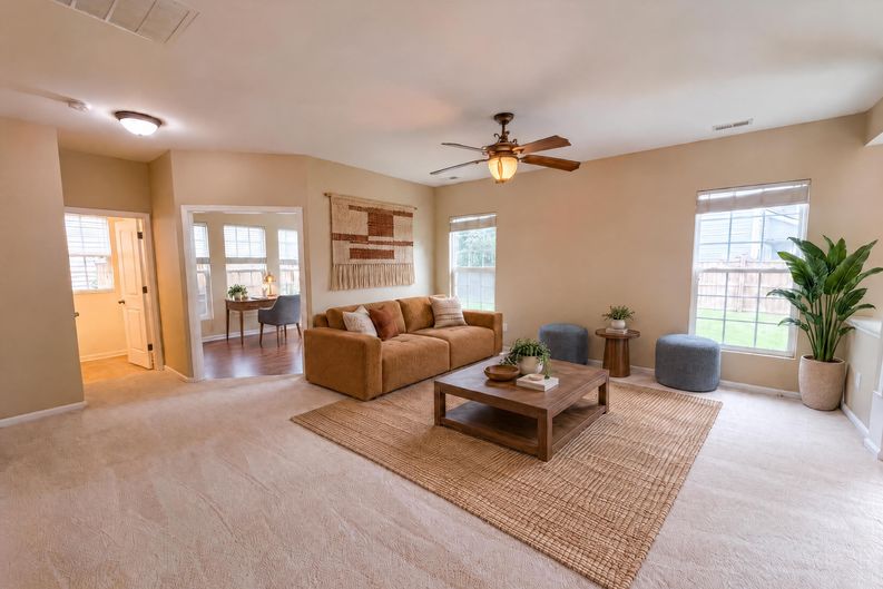 Photo 3 of 41 of 3037 Ellington Dr, Summerville, SC