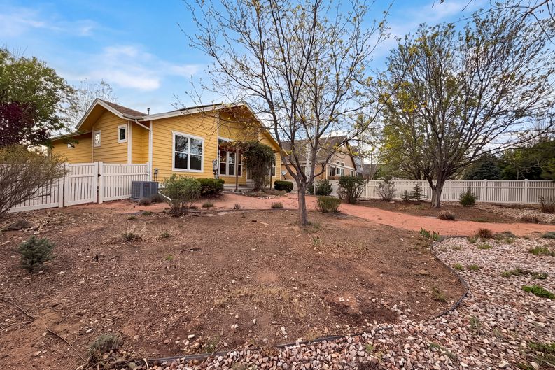 Photo 38 of 42 of 10184 Ferncrest St, Firestone, CO