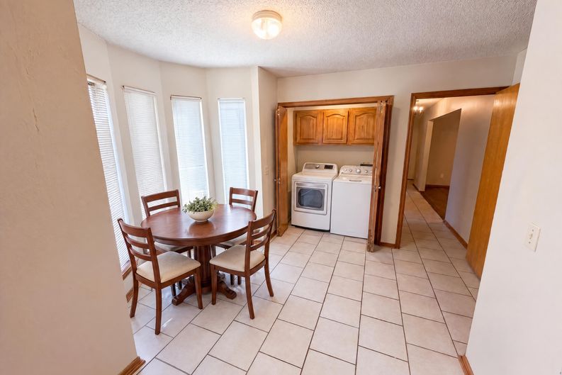 Photo 11 of 57 of 1536 Creekside Dr, Norman, OK
