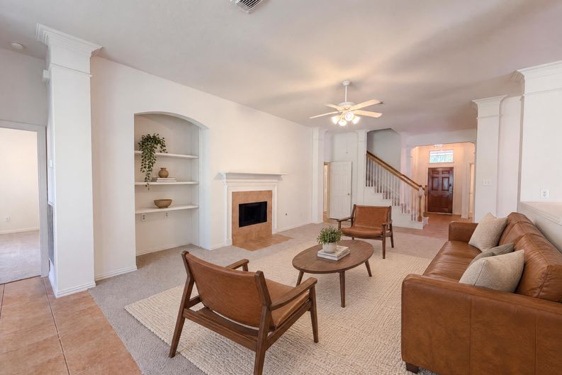 Photo 10 of 24 of 5307 Chatham Hill Ln, Houston, TX