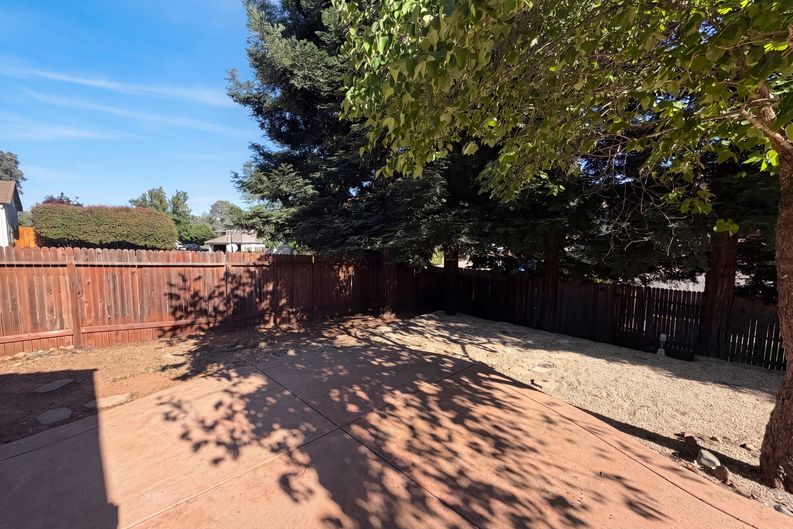 Photo 26 of 30 of 2805 Aquamarine Cir, Rescue, CA