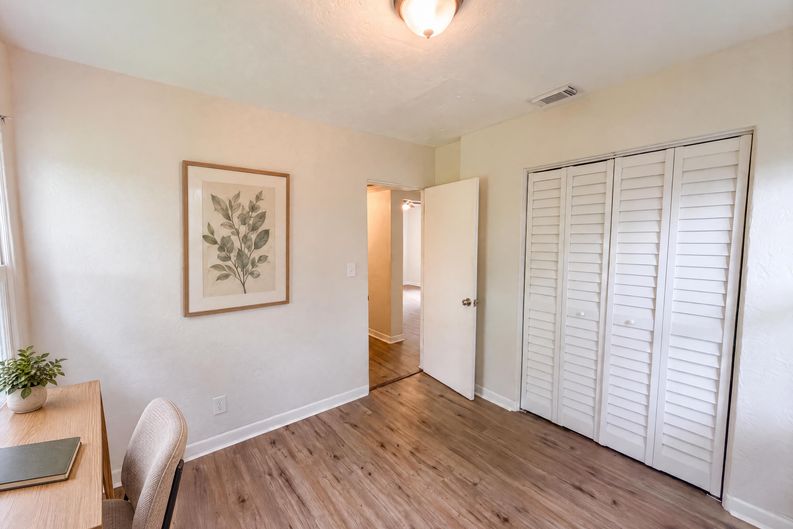 Photo 8 of 20 of 706 Flanders Ave, Daytona Beach, FL