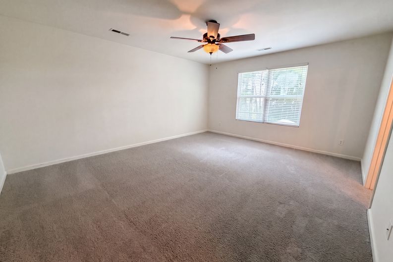 Photo 4 of 28 of 252 Cameron St, Summerville, SC