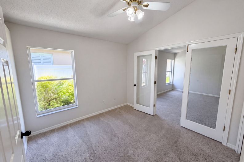Photo 18 of 34 of 701 Magnolia Creek Cir, Orlando, FL