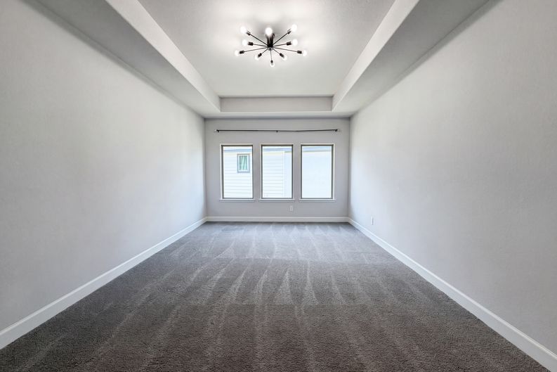 Photo 9 of 29 of 15418 Legacy Park Way, Pinehurst, TX