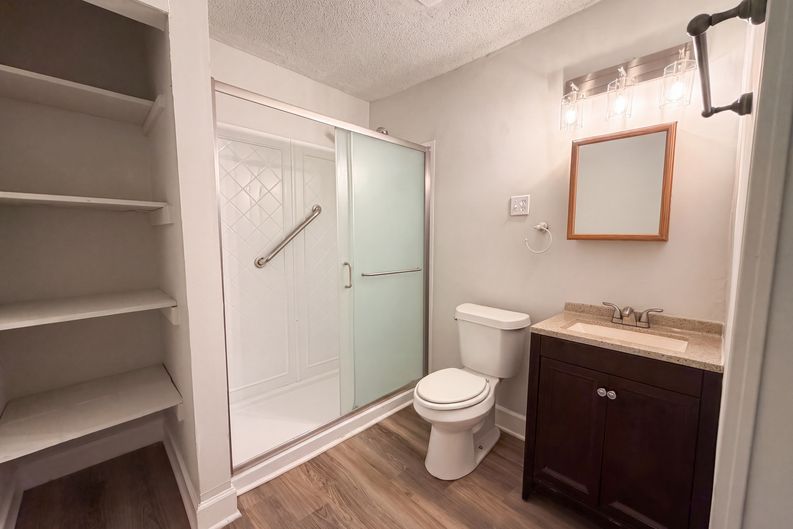 Photo 12 of 24 of 3704 Meadowview Dr, Lithia Springs, GA