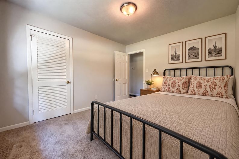 Photo 10 of 17 of 3224 Sandhill Dr, Fayetteville, NC