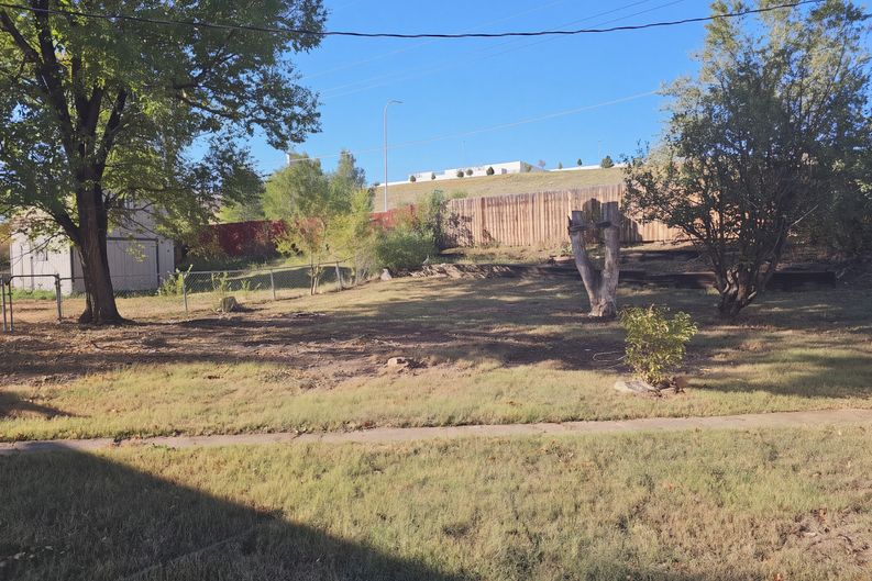 Photo 18 of 19 of 1136 Cambridge Ave, Colorado Springs, CO