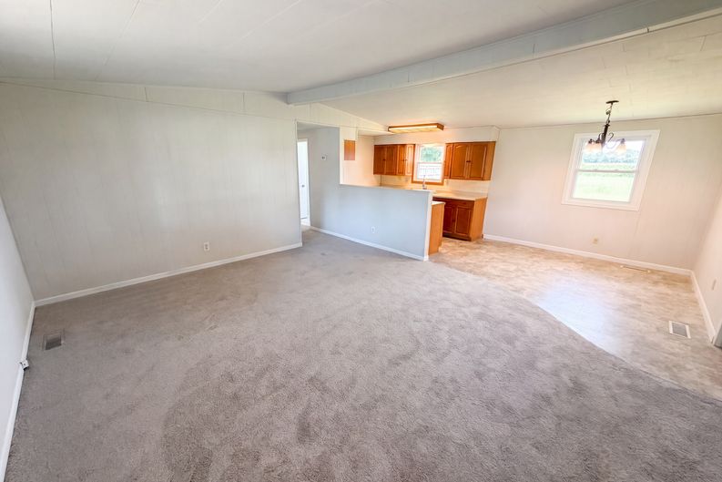 Photo 3 of 22 of 2584 E Phylbeck Ave, Terre Haute, IN
