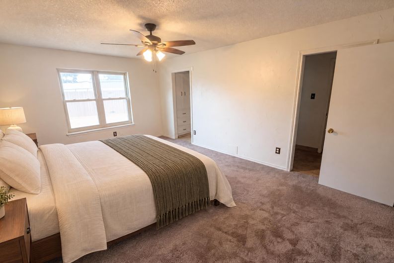 Photo 4 of 18 of 3707 110th St, Lubbock, TX
