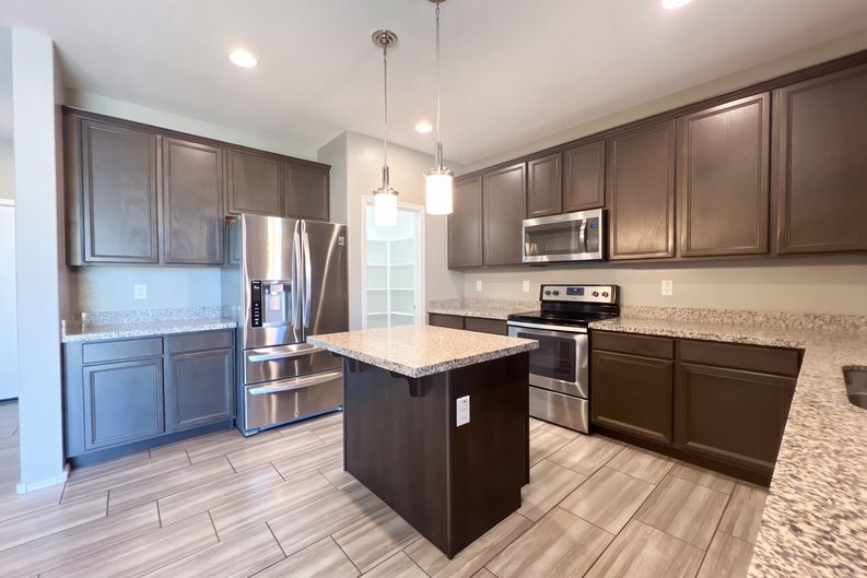 Photo 6 of 27 of 11422 W Foxfire Dr, Surprise, AZ