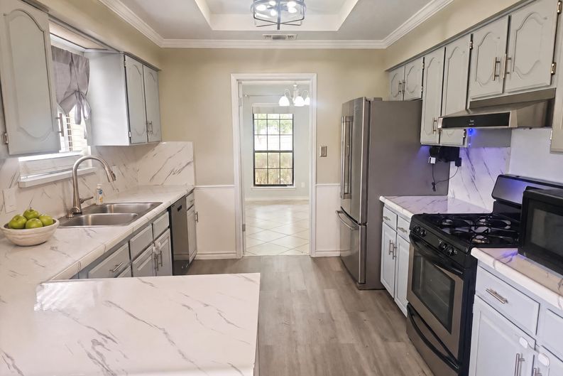 Photo 5 of 24 of 306 Ranchero Rd, Kerrville, TX