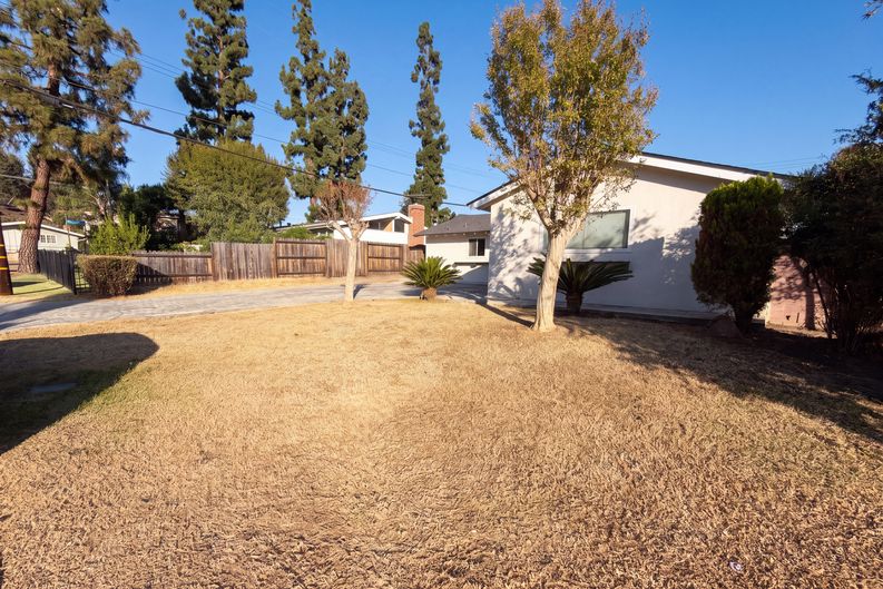 Photo 27 of 33 of 17138 Gumbiner Dr, La Puente, CA