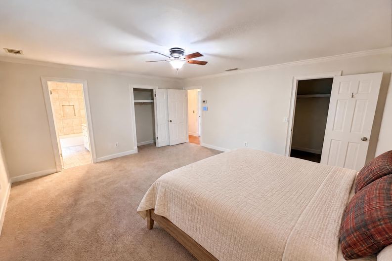 Photo 4 of 53 of 4958 Scotts Creek Trl, Peachtree Corners, GA