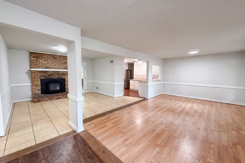 Photo 3 of 26 of 1653 E Kellogg Cir, Douglasville, GA