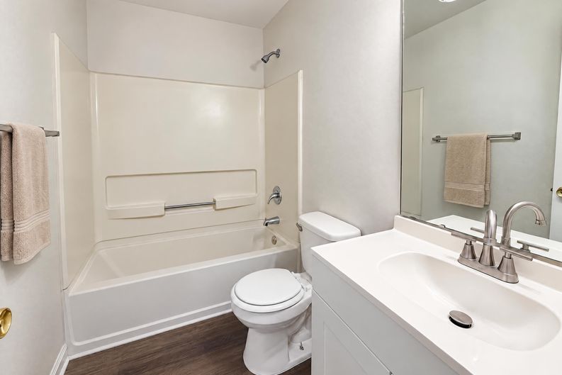 Photo 16 of 19 of 8603 Berrybrook Ln, Charlotte, NC