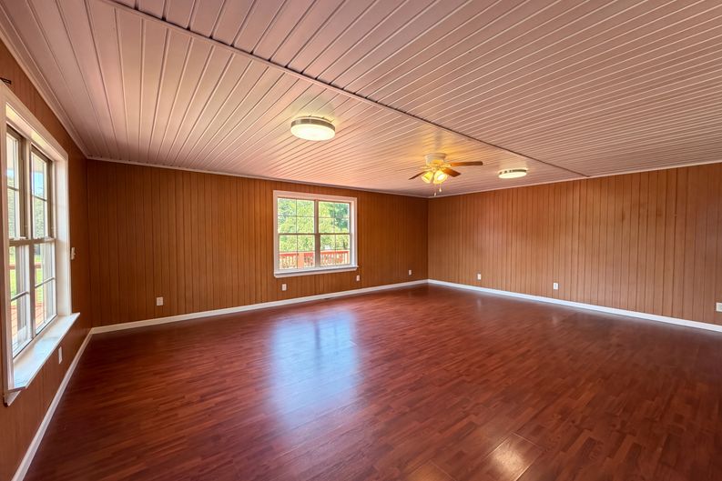 Photo 12 of 28 of 125 Ivanhoe Ct, Murfreesboro, TN