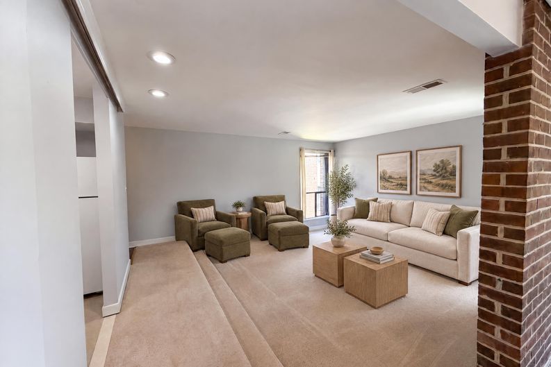 Photo 9 of 16 of 9907 Blundon Dr, Silver Spring, MD