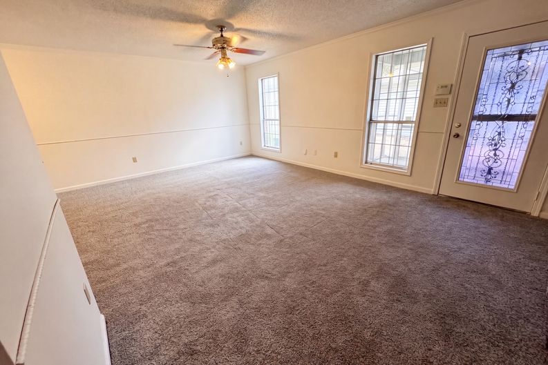 Photo 6 of 18 of 3798 Fern Ridge Rd, Memphis, TN