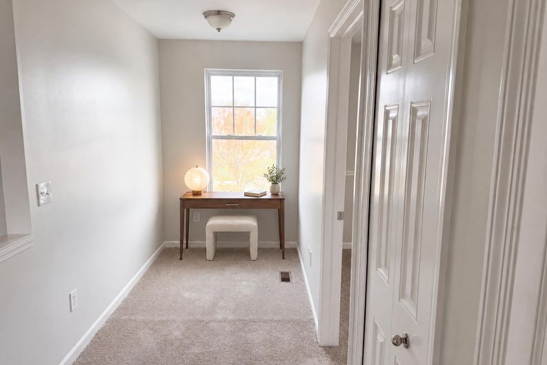 Photo 16 of 44 of 42824 Greystone Dr, Sterling Heights, MI