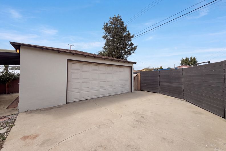 Photo 17 of 20 of 12903 Wingo St, Pacoima, CA
