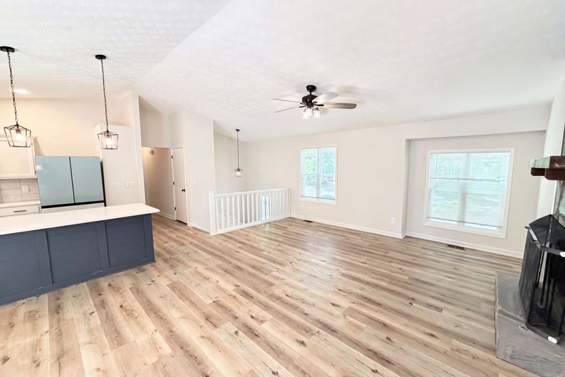 Photo 7 of 24 of 1327 Towne Harbor Trl, Woodstock, GA