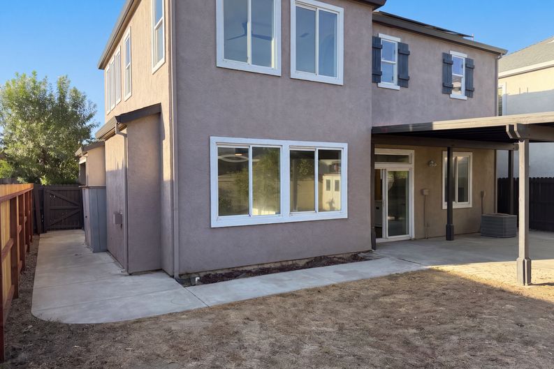 Photo 14 of 49 of 2138 Shady Forest Way, Stockton, CA