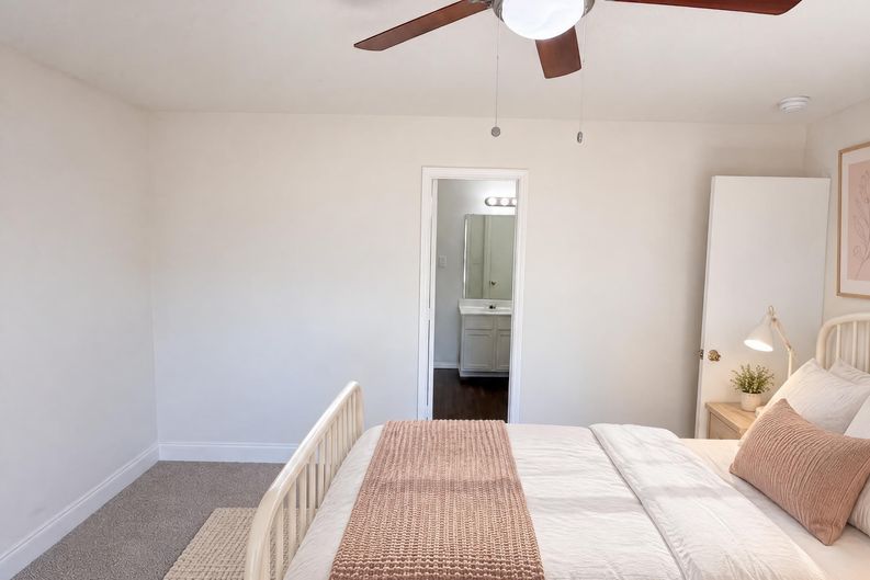 Photo 10 of 24 of 441 Longshore Dr, Little Elm, TX