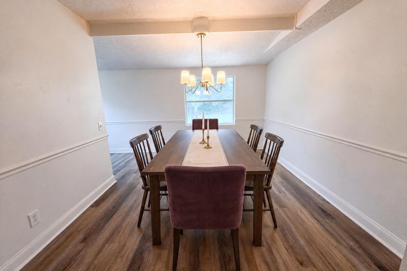 Photo 9 of 22 of 5630 Temple Rd, Jacksonville, FL