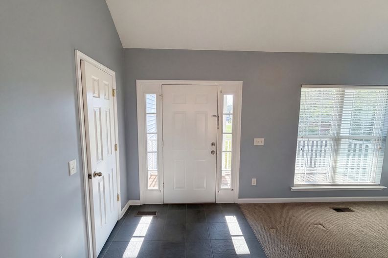 Photo 9 of 26 of 6937 Bucksland Dr, Ooltewah, TN