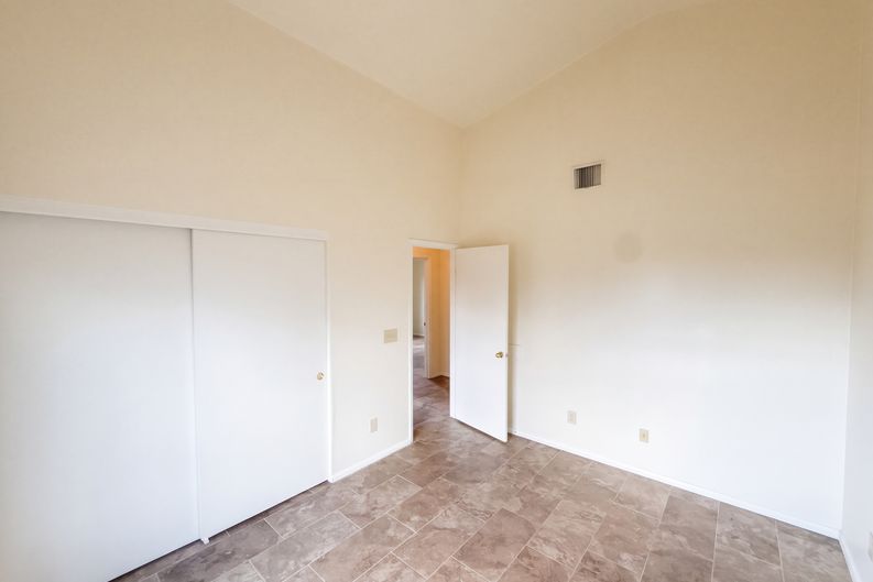 Photo 11 of 20 of 9324 E Lochnay Ln, Tucson, AZ