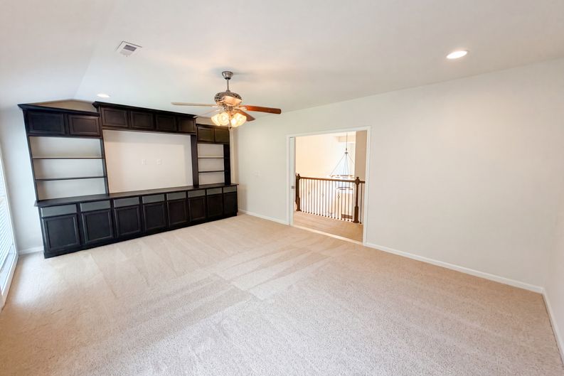 Photo 13 of 51 of 1481 Azalea Brook Dr, Lawrenceville, GA