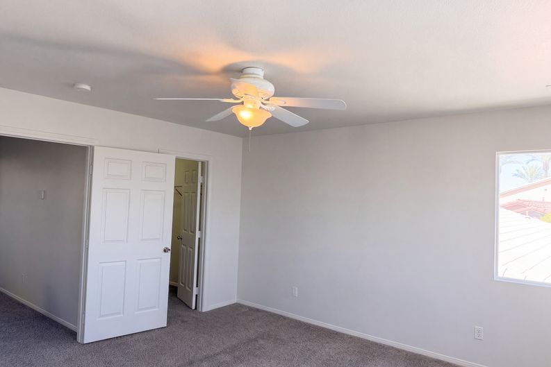 Photo 11 of 27 of 7878 Mohican Canyon St, Las Vegas, NV