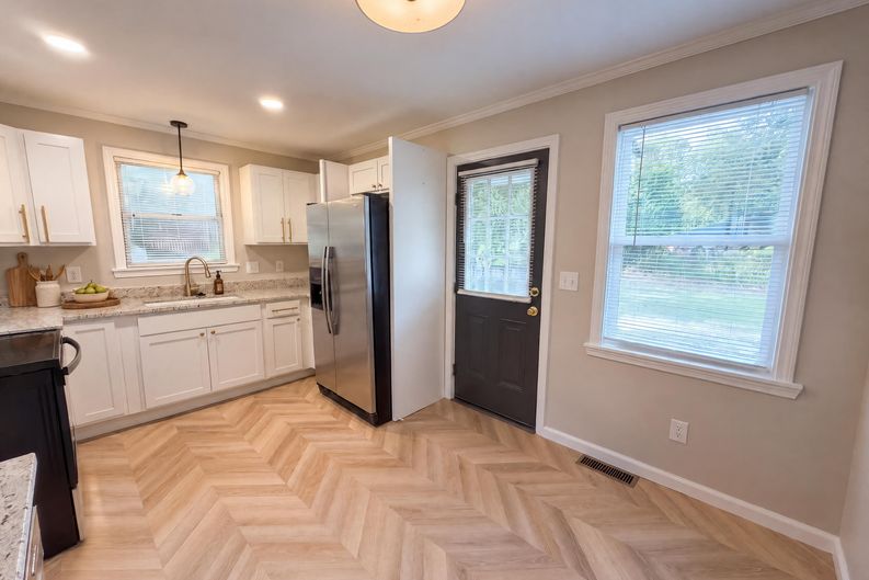 Photo 6 of 14 of 41 Tommy Cir, Columbia, SC