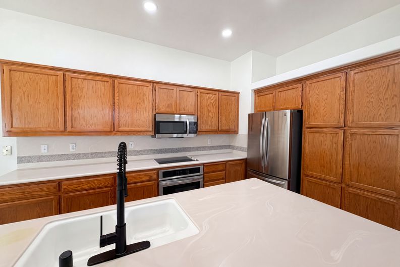 Photo 12 of 28 of 3309 Mokelumne Ct, Modesto, CA