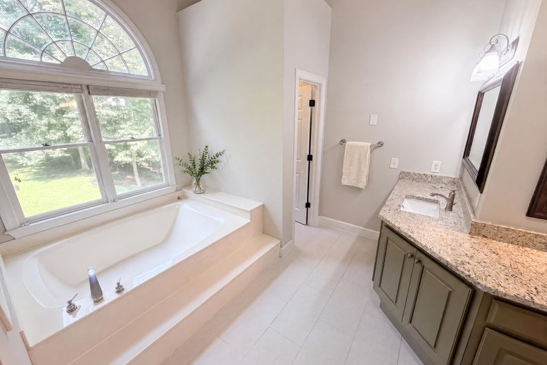 Photo 17 of 40 of 120 Bay Colt Rd, Alpharetta, GA