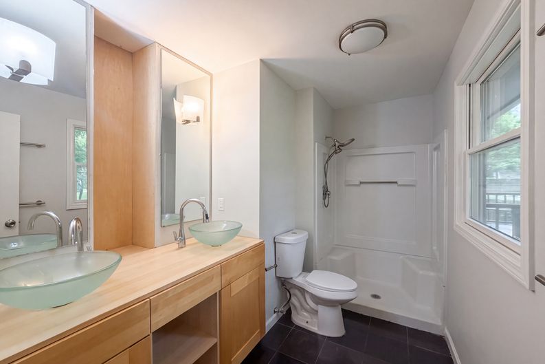 Photo 10 of 21 of 2909 Sagebrush Dr, Lawrence, KS