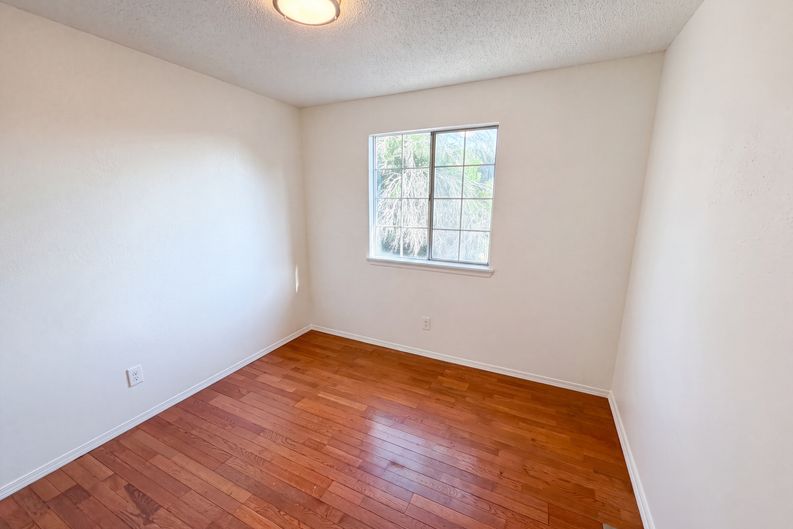 Photo 13 of 23 of 14561 E 46th Ave, Denver, CO