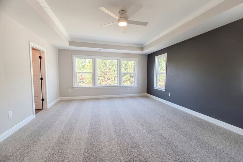 Photo 4 of 20 of 5016 Watercrest Trl, Belmont, NC
