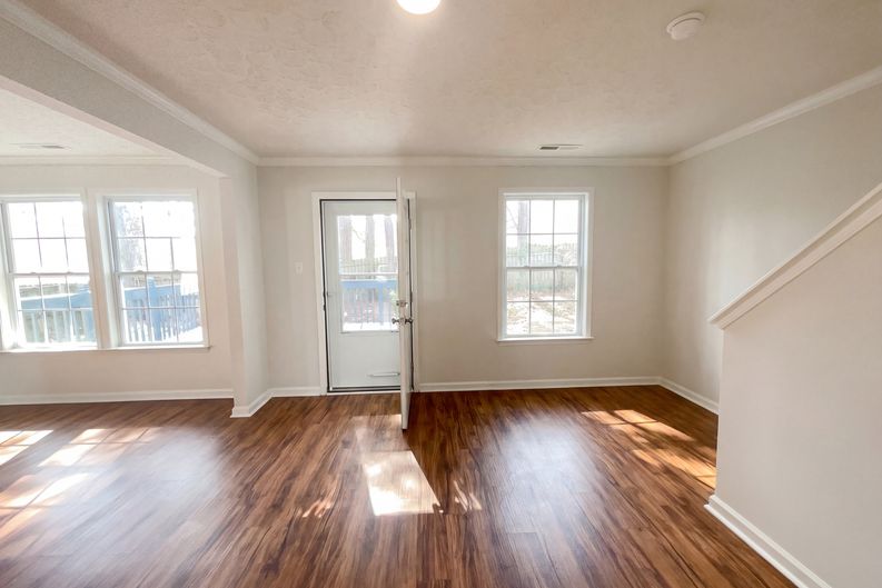 Photo 8 of 19 of 644 Carybrook Ct, York, SC