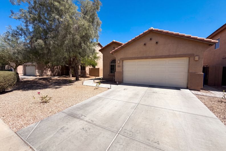 Photo 25 of 27 of 934 E Overlin Dr, Avondale, AZ
