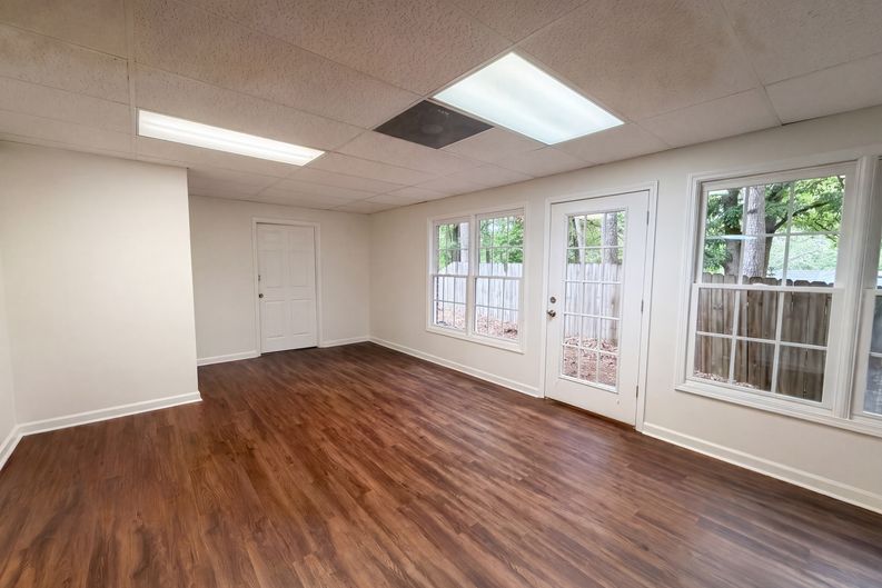 Photo 22 of 30 of 2298 Camden Dr SW, Marietta, GA