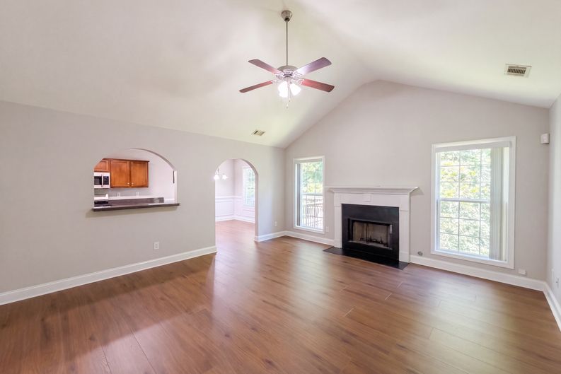 Photo 24 of 32 of 4468 Karron Dr, Powder Springs, GA